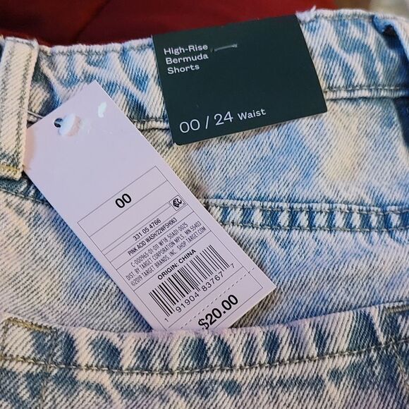 Wild Fable Pink Acid Wash High Rise Bermuda Jean Shorts - Picture 5 of 6